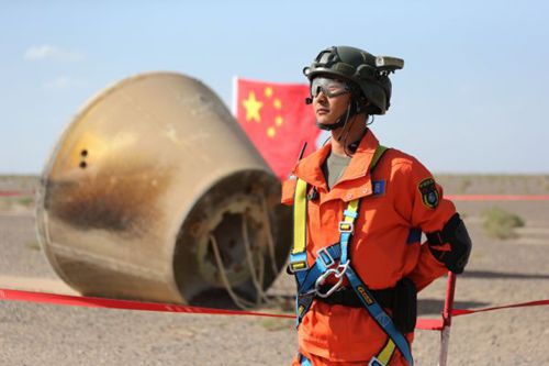 英媒：中国研制世界最大太空飞机可搭载20名游客