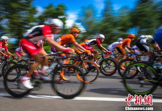 环海南岛公路自行车赛第四赛段：捷安特－欧倍青获第二冠